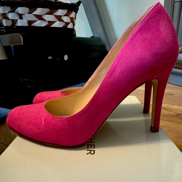 Marc Fisher pumps never worn size 6 - Picture 1 of 4